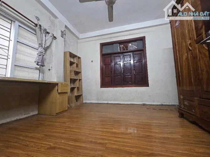 Giá tốt nhất thị trường_31m x 4 Tầng_Lô Góc 2 thoáng vĩnh viễn_Ngõ rộng, gần phố_Sổ vuông - 2