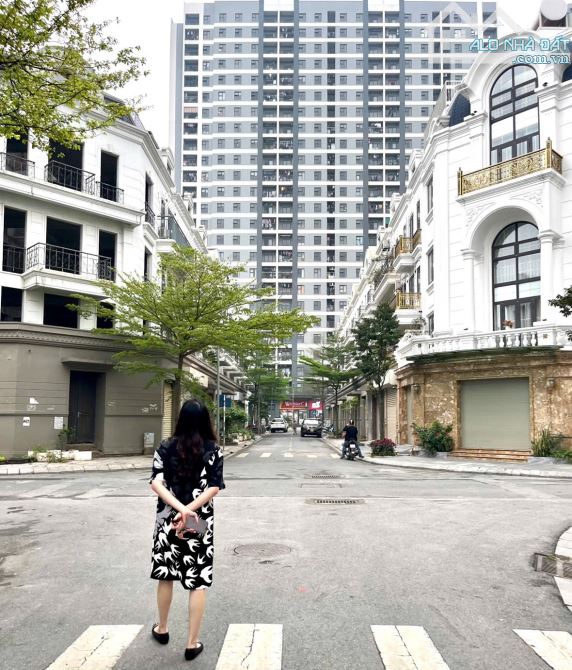 Shophouse liền kề 31ha Trâu quỳ, 5 tầng thang máy, Kinh doanh dt 85m2 mt 6m - 2