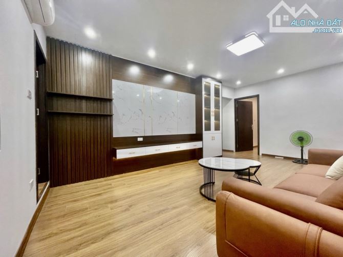 TẬP THỂ KHUẤT DUY TIẾN – 3 NGỦ, 2 BAN CÔNG – FULL NỘI THẤT – Ở NGAY - 2