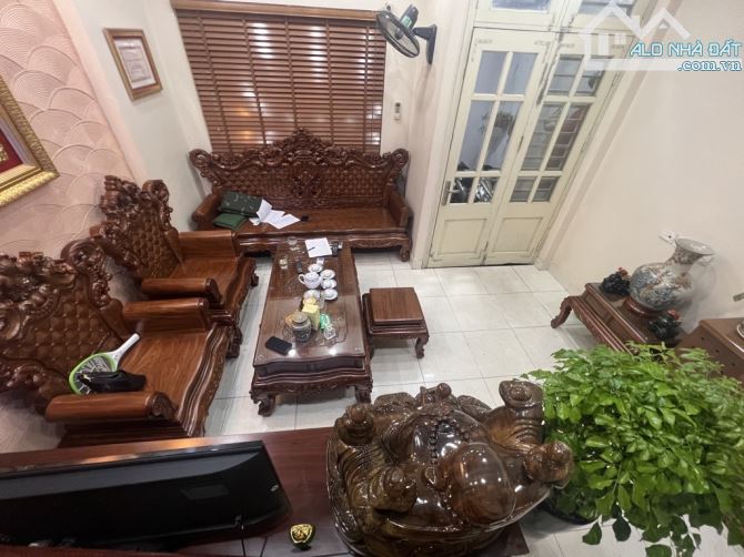 KIM NGƯU – NHÀ ĐẸP 4 TẦNG – MẶT TIỀN 4M – CHỈ 10 TỶ – Ở NGAY – KHU VIP HAI BÀ TRƯNG