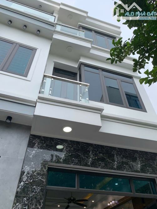 Bán nhà ngõ phố Vũ Hựu, khu Hồ Sươt, ph Lê Thanh Nghị, Tây HP, 47m2, 3 tầng, 3 ngủ, 3 vs - 2