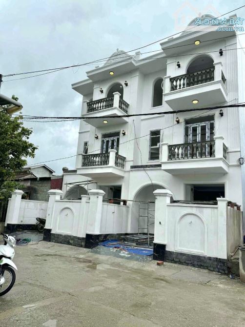 Bán 2 căn Liền Kề nhà 3 Tầng Full Nội thất Thiết kế Tân Cổ Điển - Kiệt Diệu Quang - 2