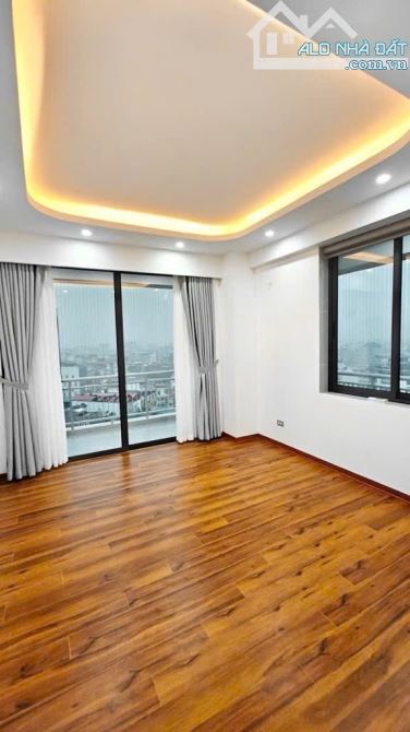 CHỊ XUÂN BÁN CC 3PN LÔ GÓC – BAN CÔNG 4 MẶT THOÁNG – VIEW PHỐ TRUNG HOÀ –FULL NỘI THẤT - 3
