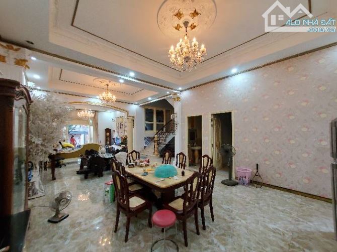 KHU BIỆT THỰ SÂN VƯỜN NGHỈ DƯỠNG - YÊN TĨNH - NGAY LÊ QUANG ĐỊNH - 268M² - 4 TẦNG - 3
