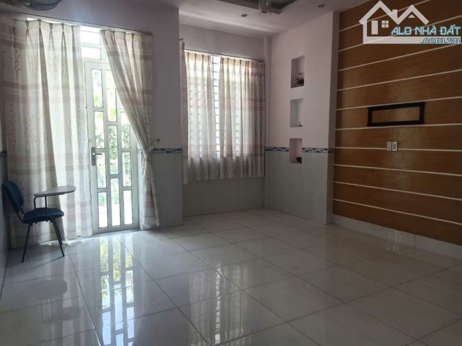 2 - Chủ gởi: Cho thuê nhà trệt lầu 9 triệu mới đẹp Hưng Phú - 3