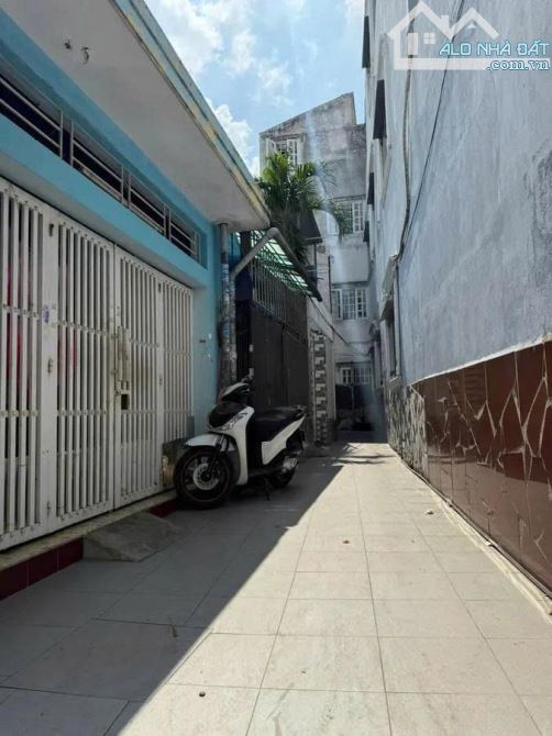 BÁN NHÀ TRUNG TÂM, TÂN PHÚ - 63M2, SỔ HỒNG RIÊNG - GIÁ CHỈ 4.7 TỶ - - 3