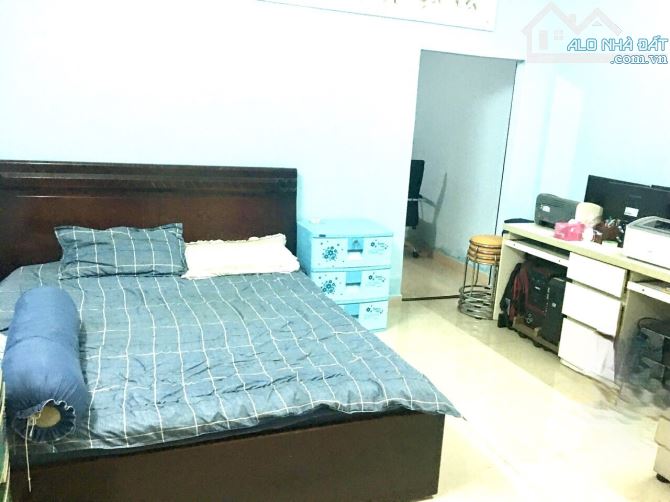 nhà Q2: Ô TÔ NGỦ TRONG NHÀ -  DT: 157M2 - chỉ 9,9TỶ. Lh Thiện Đất Vàng Q2 - 3