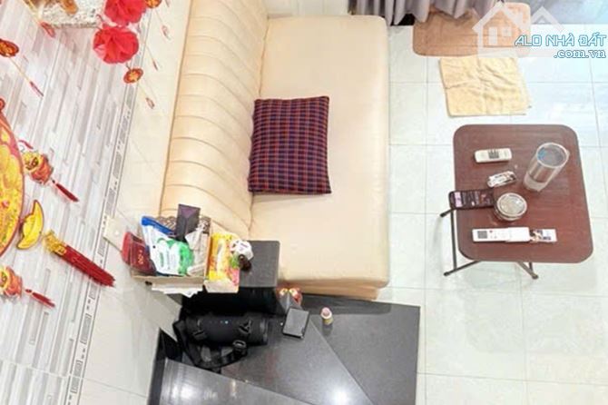 Bán nhà hẻm, Lê Quang Định, Bình Thạnh, 25 m² (4m x 6m), 2 tầng - Giá 3.8 tỷ TL - 3