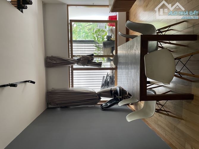 HẺM XE TẢI 180 NGUYỄN HỮU CẢNH | KẾ BÊN LANDMARK | 5 TẦNG | 50m2 | MỚI Ở NGAY  Kết cấu: Tr - 3