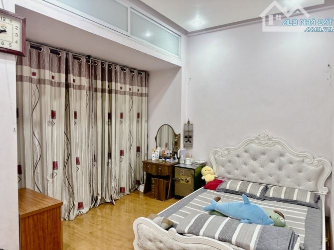 Bán Nhà Việt Hưng 47m2-hơn 7 tỷ-DÂN XÂY-Ô TÔ-FULL NỘI THẤT- GẦN ẶT PHỐ-HÀNG HIẾM-SỔ VUÔNG - 3