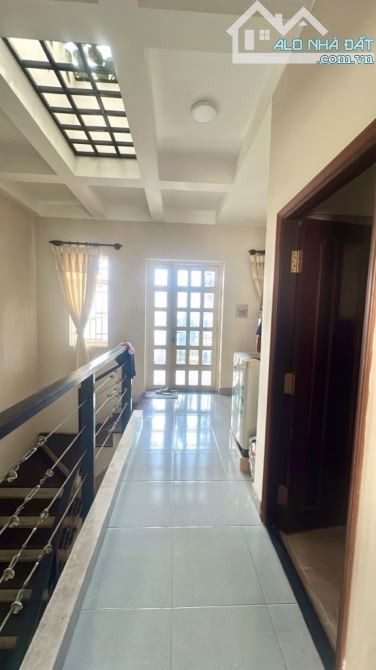 Cần Bán Căn Nhà 90m2, 5x18m, kdc Savimex, Phú Thuận , Quận 7 - 3