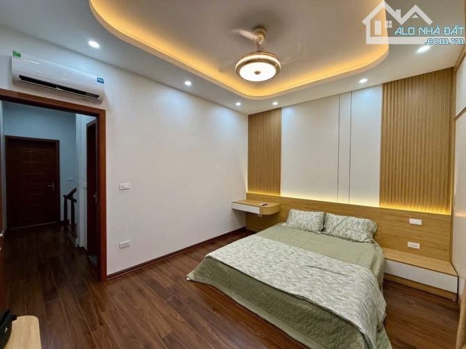 BÁN NHÀ THANH NHÀN- 46M- 3PN- THOÁNG SÁNG- GẦN Ô TÔ- 7,45 TỶ - 3
