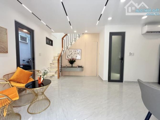 NHÀ 2 MẶT HẺM CÔ GIANG, PHÚ NHUẬN, 40M2, NỘI THẤT CAO CẤP, CHỈ 4.X TỶ - 3