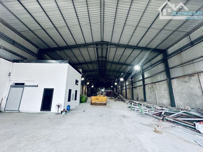 Cho thuê 1500m2 xưởng mặt đường ql6 ccn trường yên - 3