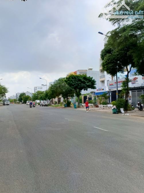 Bán đất mặt tiền Linh Trung - Thủ Đức - 3