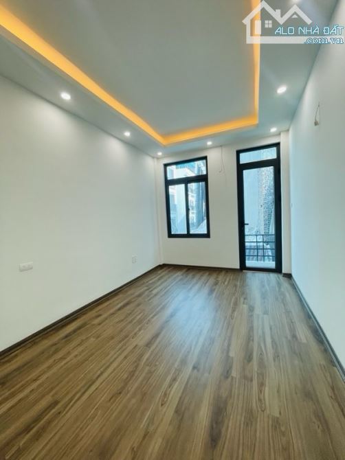 NHÀ ĐẸP PHỐ VŨ TÔNG PHAN_NGÕ RỘNG CÁCH MẶT PHỐ 50M_5 TẦNG_2 THOÁNG_36m2_NỞ HẬU_GIÁ NHỈNH 9 - 3