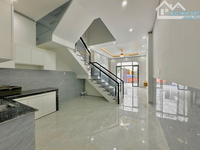 NGỘP GẤP! Chủ Chuyển Công Tác Xa Cần Bán Nhanh Căn Nhà Gần Đồng Khởi, Biên Hòa - 3