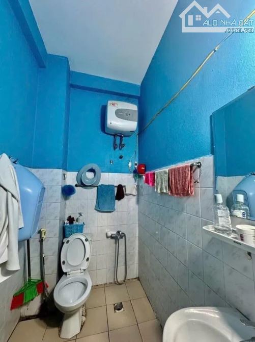 Bán nhà Phân Lô đường Trần Quốc Hoàn  quận Cầu Giấy - Sổ 35m2 - 5 tầng - Giá chỉ 14 tỷ - 3