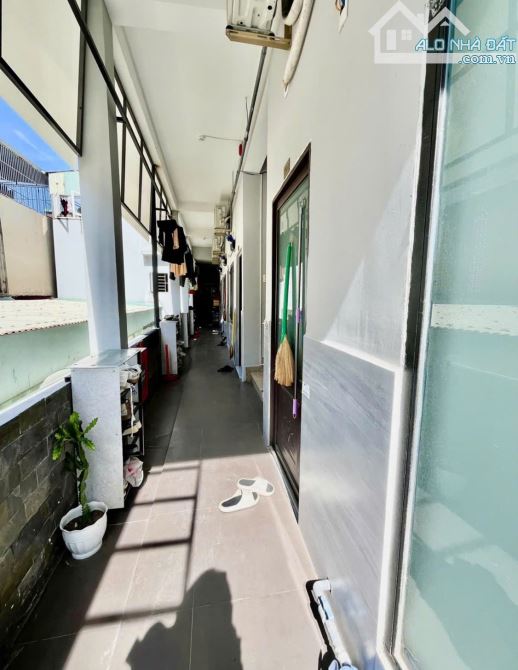 DÃY TRỌ LÊ VĨNH HUY - 140M2 -  3 TẦNG – 2 MẶT TIỀN – NGANG:6,3M – DT: 60 TRIỆU/TH -10.5 T - 3