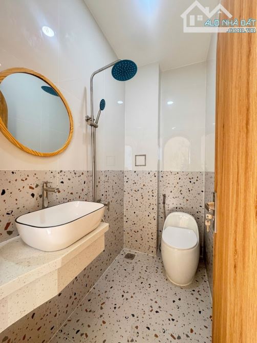 Bán nhà Tân Thới Hiệp - đẹp mê - hẻm oto - Quận 12.  💐(4*12) giá 5 tỷ 080triệu. Trệt, 2 l - 3