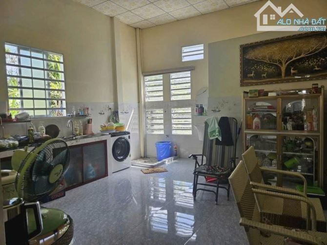 Bán gấp căn nhà rẻ , sổ hồng riêng tại đường tân hiệp 18 , hóc môn dt 100mz2 - 3