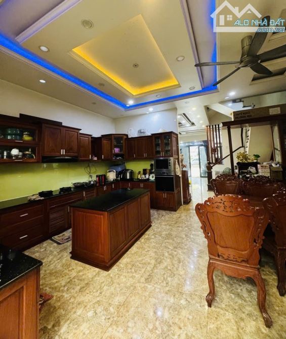 BÁN Biệt Thự 4 TẦNG – 4PN - Lô góc 2 mt – Nt cao cấp-(7.2x19.3m) shr Chính Chủ -KDC Hai Th - 3