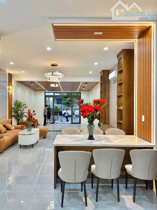 🏡✨  NHÀ CẦN ĐƯỚC - VIEW ĐẸP - THOÁNG MÁT– DIỆN TÍCH RỘNG - 2 TỶ 2 - SHR CHÍNH CHỦ📝🔥 - 3