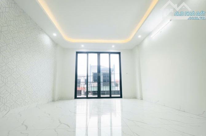 BÁN NHÀ LÔ GÓC, NỞ HẬU TRUNG TÂM CẦU GIẤY - ĐƯỜNG TRẦN THÁI TÔNG - GIÁ 12.3 TỶ - 3