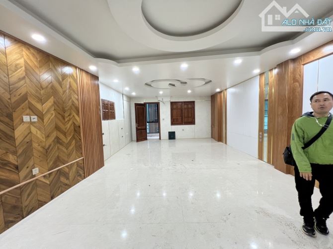 NHÀ PHÂN LÔ -PHỐ THÁI HÀ -QUẬN -ĐỐNG ĐA -VỈA HÈ -KINH DOANH -THANG MÁY -Ô TÔ -120 m2--6T - 3
