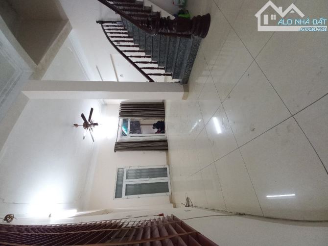 Trục Chính Kinh Doanh-Ô Tô-Gần Chợ.Bán Nhà Trâu Quỳ,Dt 135m,Giá 12.8 Tỷ. - 3