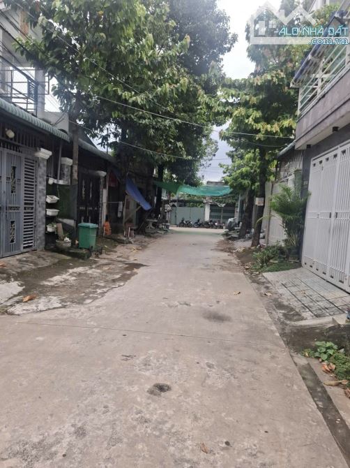 Bán đất tặng nhà cấp 4 kdc Phúc Đạt gần làng đại học quốc gia Tphcm - 3