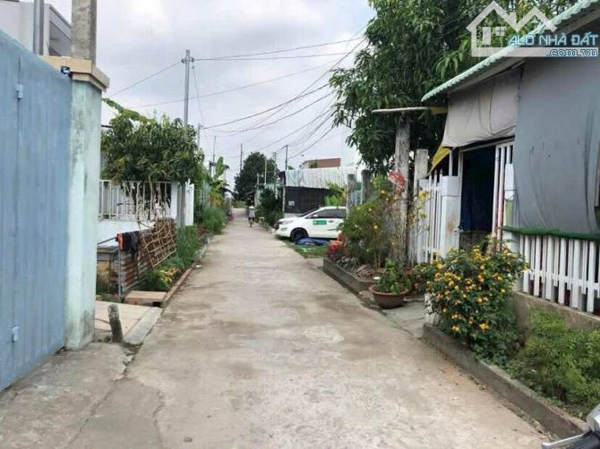 Bán nhà 60 m2 có sân rộng gần đại học FPT	1,48 tỷ - 3