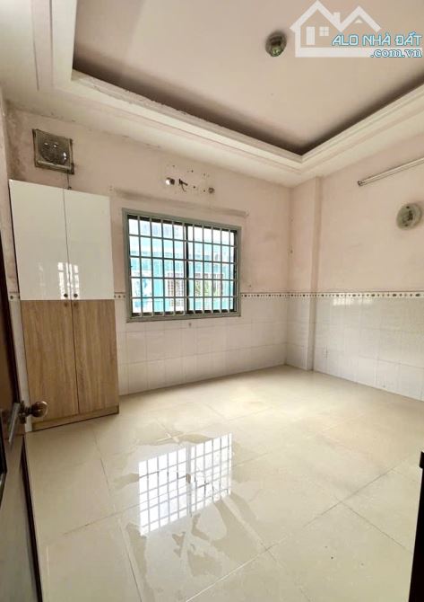 GẦN MẶT TIỀN PHAN VĂN TRỊ - HẺM 3.5M THÔNG - 5 TẦNG - 5 PN - CHỈ 6.9 T.Ỷ - 3