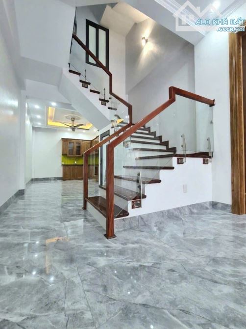 Bán nhà ngõ phố Vũ Hựu, khu Hồ Sươt, ph Lê Thanh Nghị, Tây HP, 47m2, 3 tầng, 3 ngủ, 3 vs - 3