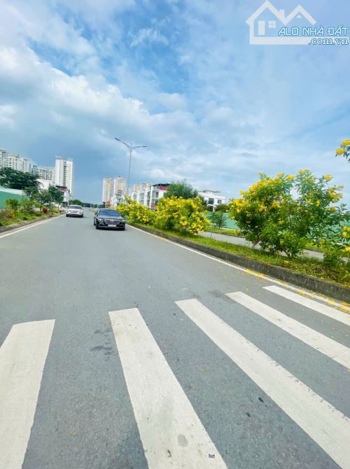 Biệt thự liền kề dự án New City MT Nguyễn Hoàng _ Song Hành ,P. An Phú _ 3 tầng sân thượng - 3