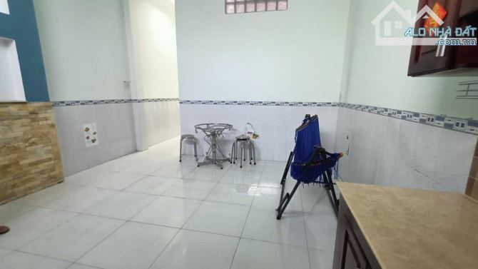 2 - Chủ gởi: Cho thuê nhà trệt lầu 9 triệu mới đẹp Hưng Phú - 4
