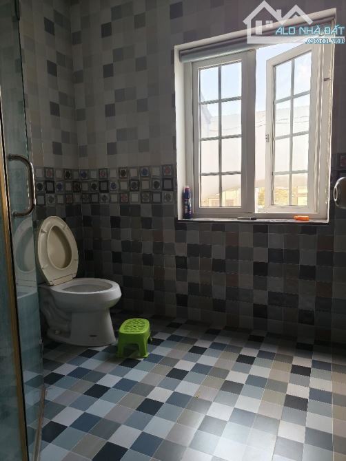 Bán biệt thự có hồ bơi khu dân cư Nam Long, P. PLB, Tp Thủ Đức. - 4