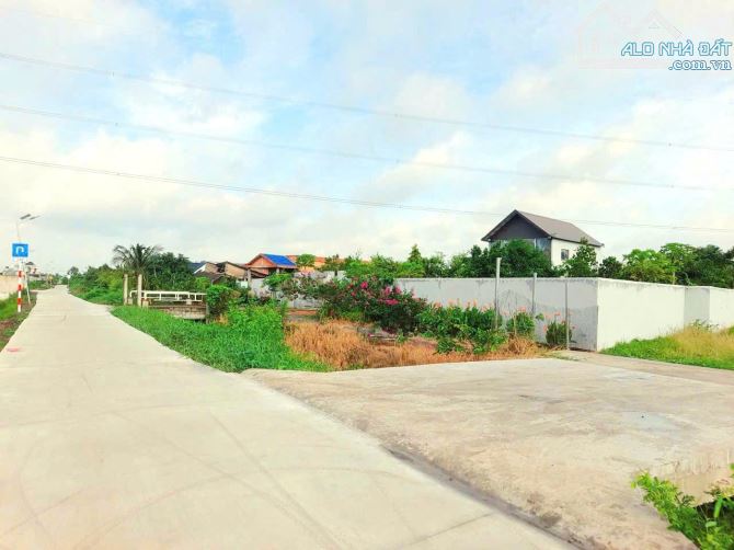 Siêu phẩm, 150m2 đất thổ cư View Kênh cực đẹp, 490tr - 4