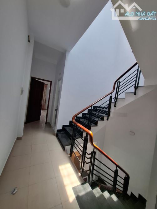 BÁN NHÀ SÁT QUẬN 6,GẦN AEON TÊN LỬA ĐƯỜNG XE TẢI THÔNG,5PN,86M2(4×22),CHỈ 7Xx - 4