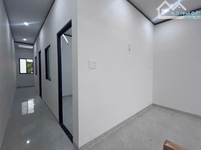 Bán nhà trệt lửng gần ngã 3 đèn vàng Changshin Thạnh Phú - 4