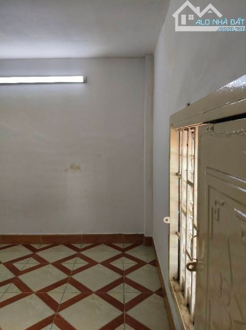 BÁN NHÀ VỊ TRÍ ĐẸP – THẲNG 1 TRỤC RA GALAXY NGUYỄN VĂN QUÁ – 43M² – SHR - 4
