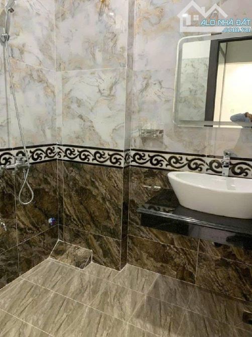 Trung tâm Đống Đa –DT 35m 5 tầng Chỉ 8,6 tỷ - 4