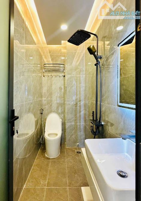 NHÀ XÂY MỚI 5 TẦNG - 4X15M - LIÊN KHU 1-6 - HẺM 6M XE HƠI THÔNG THOÁNG - NHỈNH 7 TỶ - 4