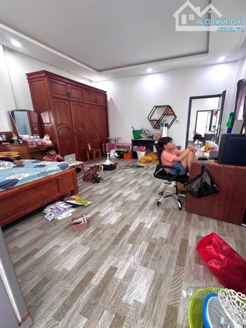 Căn nhà 3 tầng rất Vip MT  Chơn Tâm 5 - Phường Hoà Minh- TP Đà Nẵng - 4