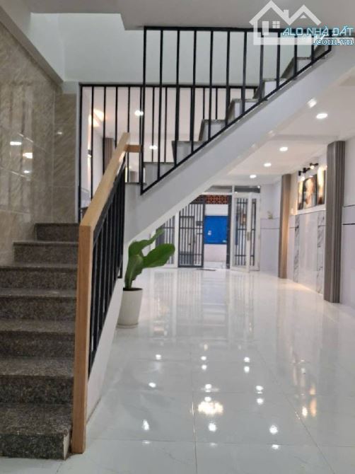 BÁN NHÀ NGAY NGÃ TƯ BỐN XÃ CÁCH ĐẦM SEN 5P-NHÀ MỚI HẺM XE HƠI - 4