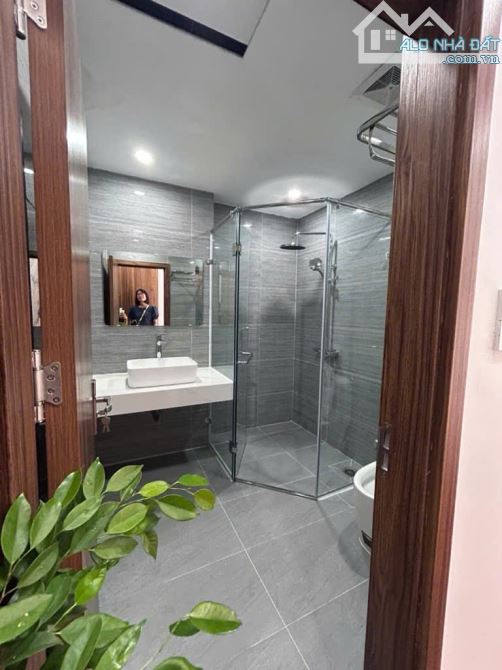 BÁN NHÀ NGUYỄN KHOÁI, TRẦN KHÁT CHÂN – DÂN XÂY - GARA Ô TÔ – 72M2 CHỈ 18,5 TỶ - 4