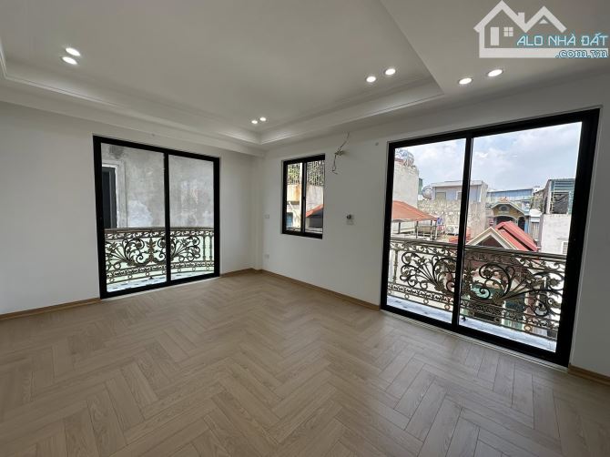Nhà đẹp phố Sài Đồng 60X7T, lô góc, TM, ô tô tránh, Full nội thất cao cấp, giá tốt 14.2 tỷ - 4