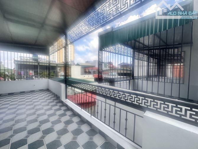🏠 Lạc Long Quân, 38m2 nhỉnh 8 tỷ, mới koong, ngõ thông, ô tô, kinh doanh, full nội thất - 4