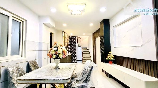 BÁN NHÀ ĐẸP Q10 NGUYỄN TRI PHƯƠNG - NỞ HẬU TÀI LỘC - FULL NT - CHỈ 5.28 TỶ TL - 4
