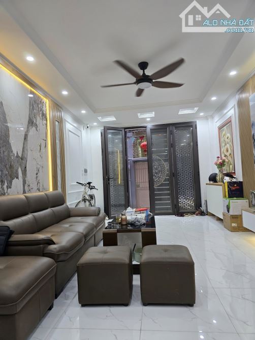 Chính chủ bán nhà đẹp 42m, 7 tầng, thang máy, ở sướng, kinh doanh đỉnh cao, Khương Hạ - 4